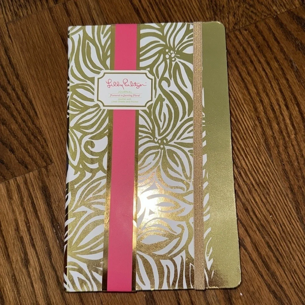 Lilly Pulitzer Swirling Floral Journal with lined sheets and pocket NWT